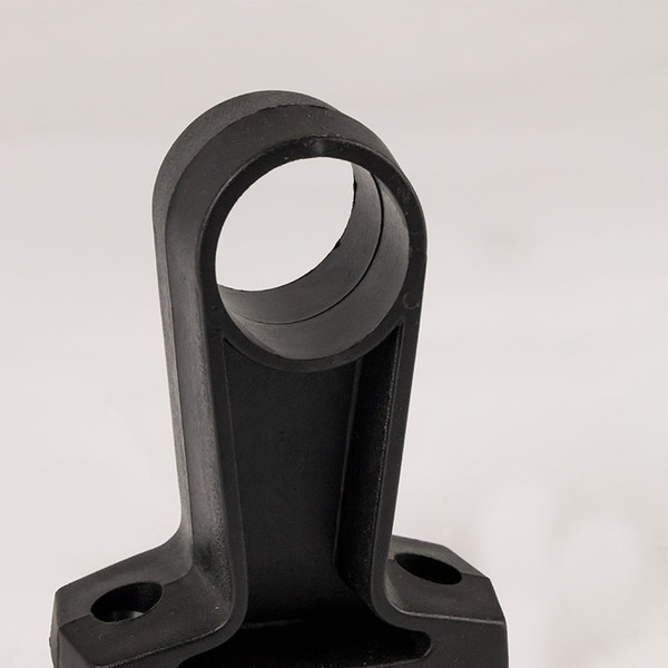 Soporte conector caño